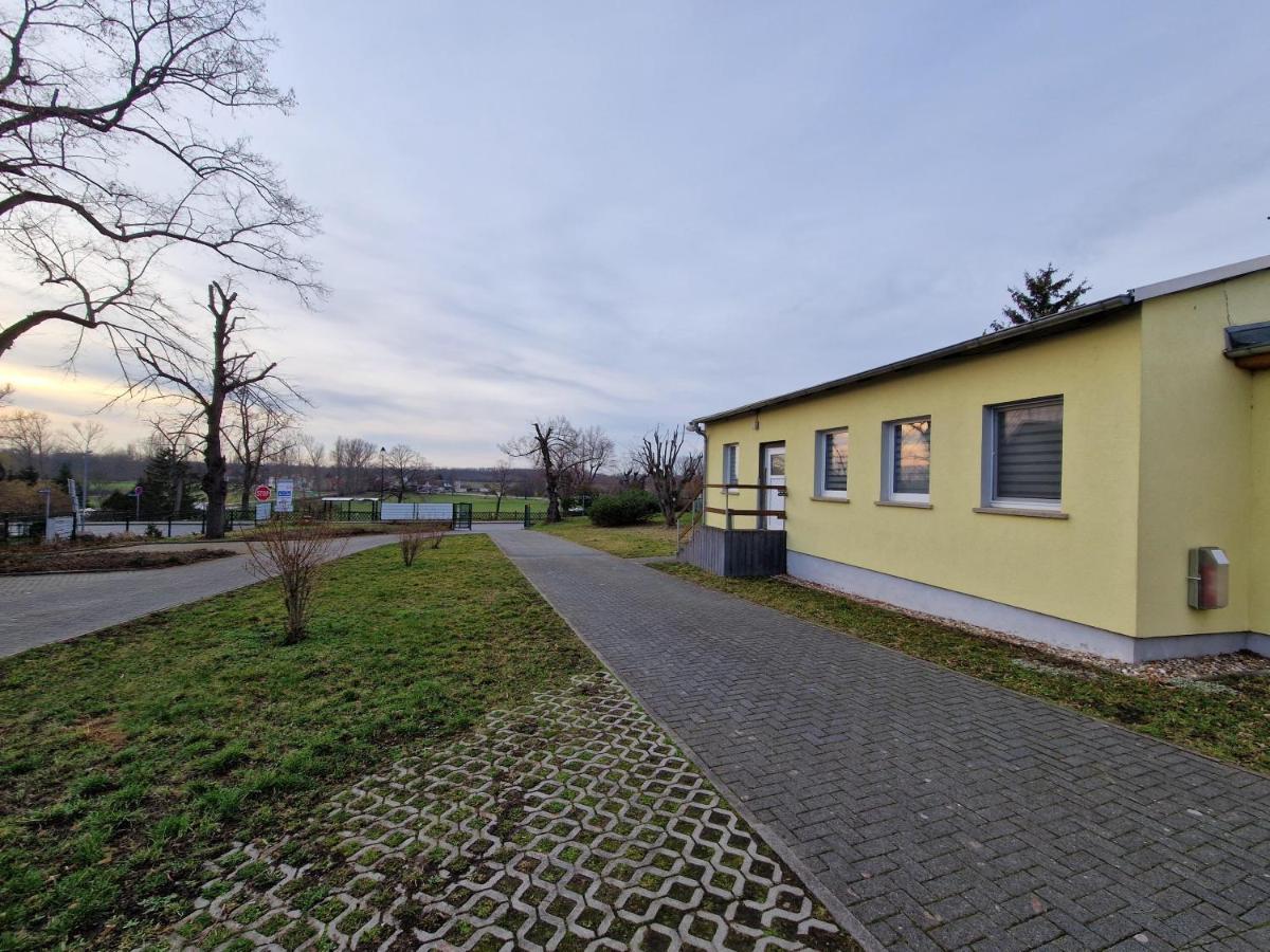 Gaestewohnung Heinrich Heine Schule Bad Dürrenberg Εξωτερικό φωτογραφία